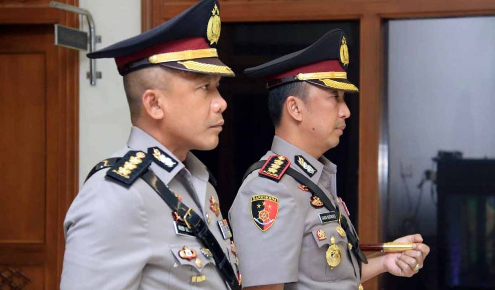 Serah terima jabatan Kapolrestabes Surabaya di Mapolda Jatim