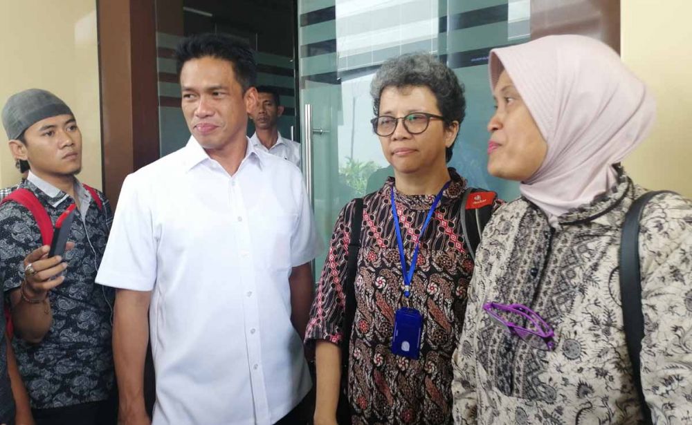 Dirreskrimsus Polda Jatim, Kombes Pol Akhmad Yusep Gunawan (dua dari kiri) saat menerima Komnas Perempuan di Mapolda Jatim