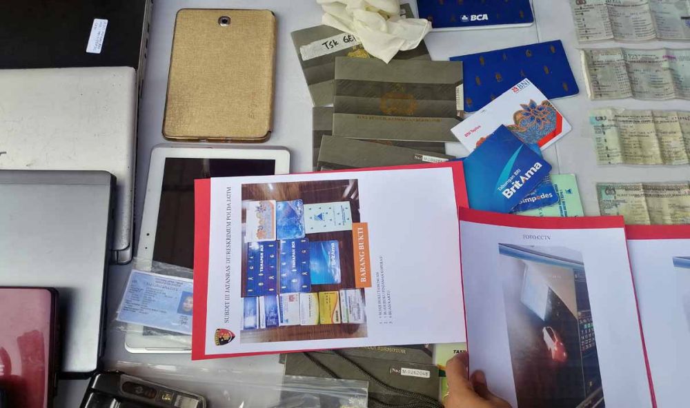Selain mobil dan motor, komplotan ini mencuri barang apapun milik korbannya
