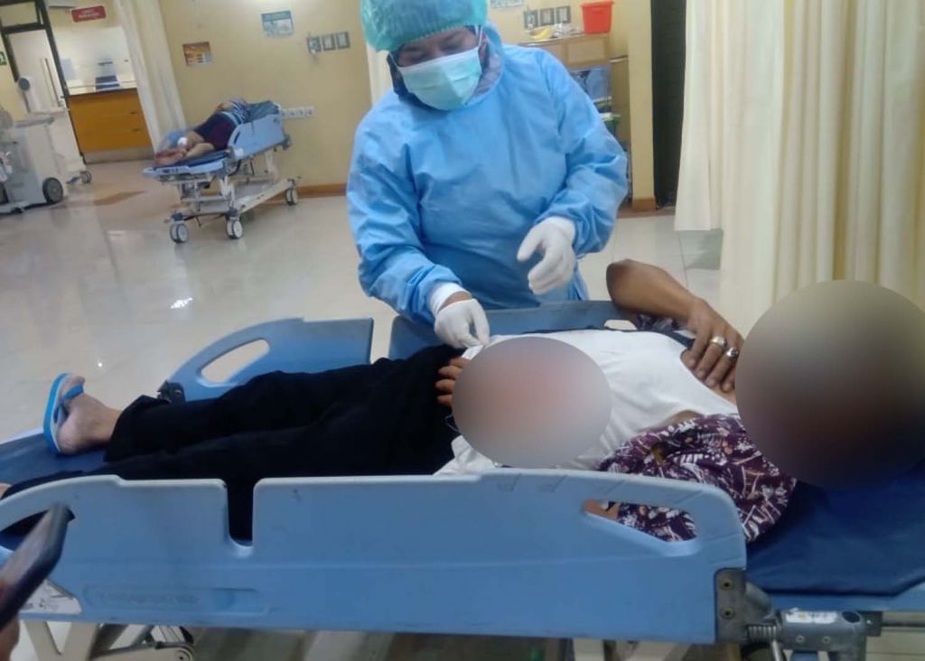 Korban penusukan dirawat di rumah sakit