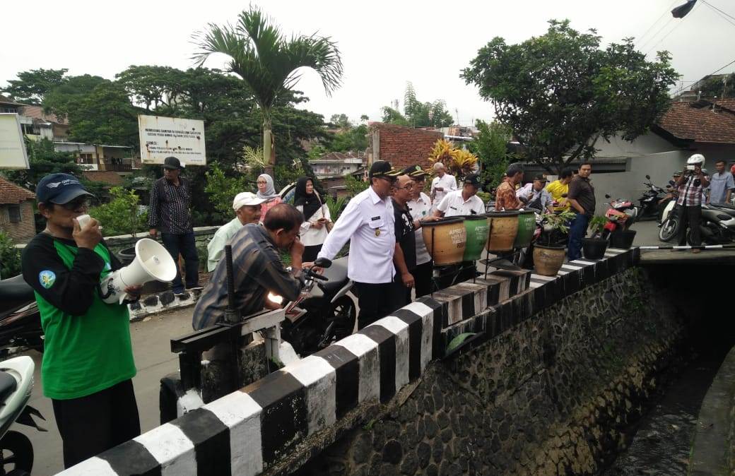 Awas! Buang Sampah Sembarangan di Kota Malang Didenda Rp 50 Juta