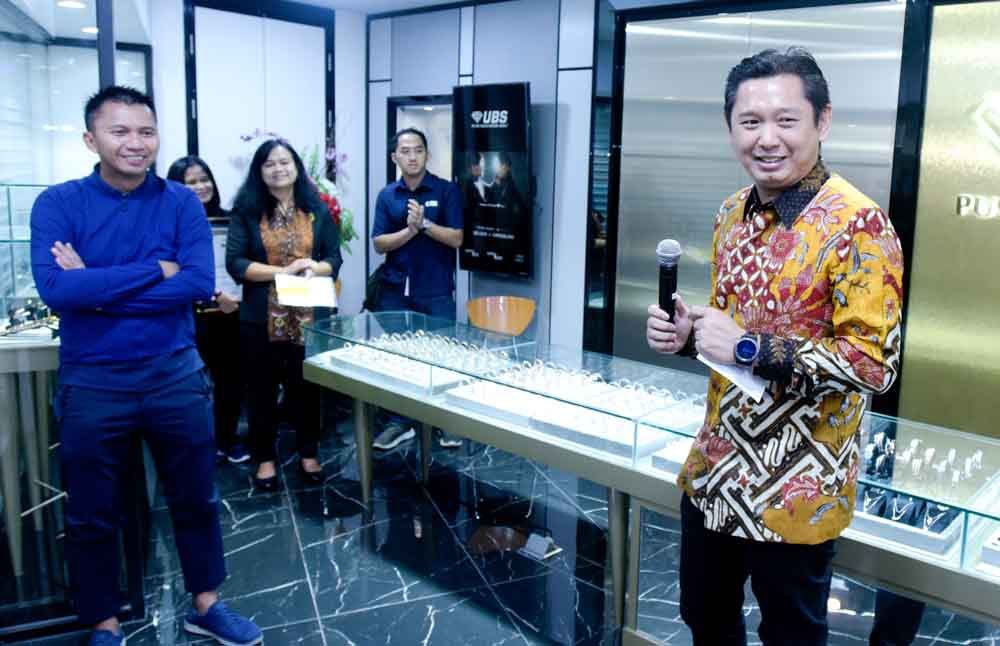 Azrul Ananda, CEO PT DBL Indonesia dan Eddy Yahya, CEO PT UBS