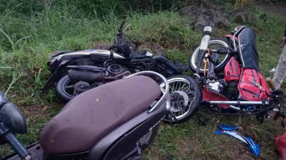 Tiga motor yang terlibat kecelakaan di Pasuruan