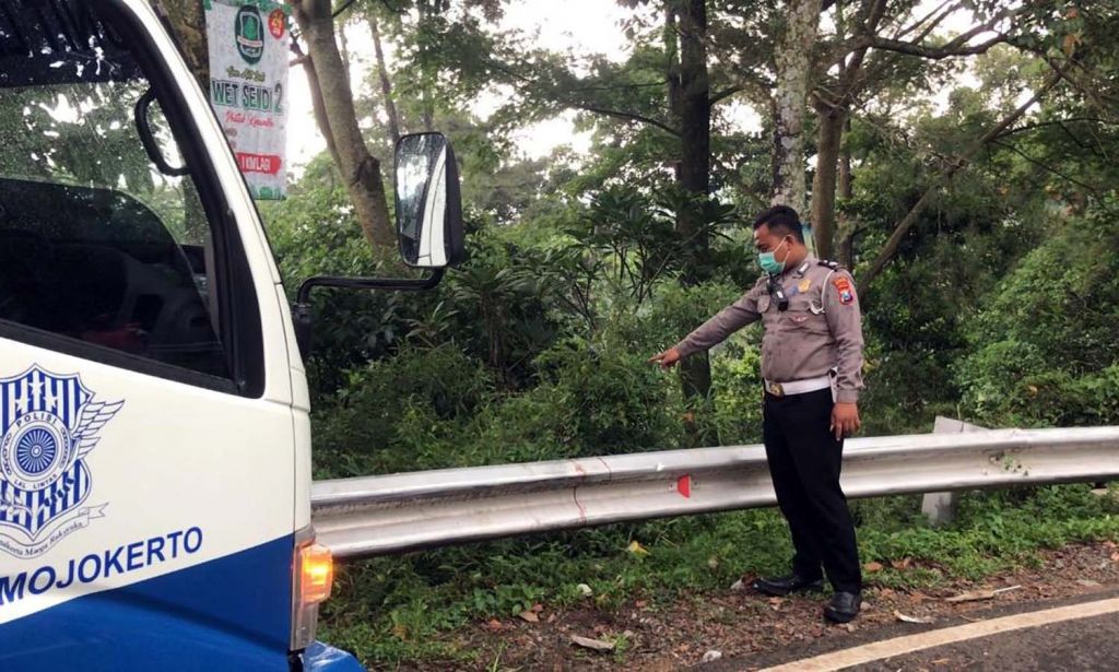 Dua Gadis asal Jombang Tewas dalam Kecelakaan di Jalur Cangar, Mojokerto