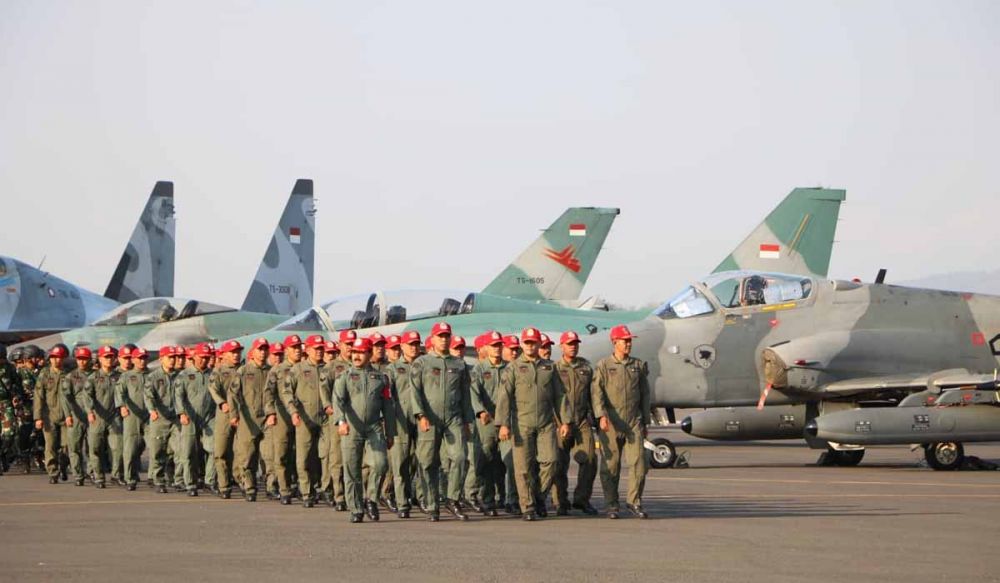 Ribuan Prajurit TNI AU dari 18 Skadron Berlatih Perang di Langit Jatim