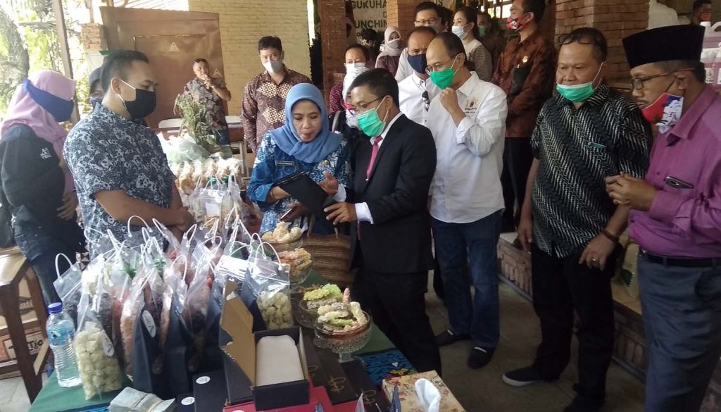 Wakil Wali Kota Batu, Punjul Santoso dalam launching Koperasi Mikawa bentukan Kadin