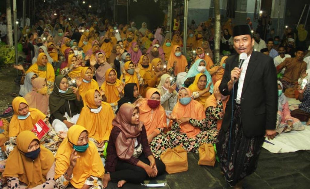 Dipantau Bawaslu, Qosim Ceramah Maulid Nabi di Gresik