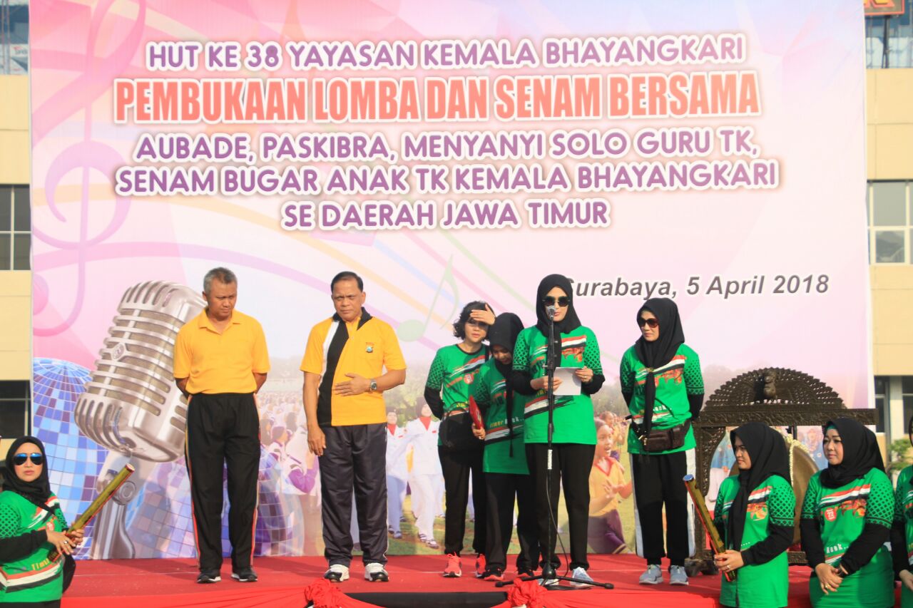 Lita Machfud Arifin membuka beragam kegiatan dalam rangka HUT ke 38 Yayasan Kemala Bhayangkari.