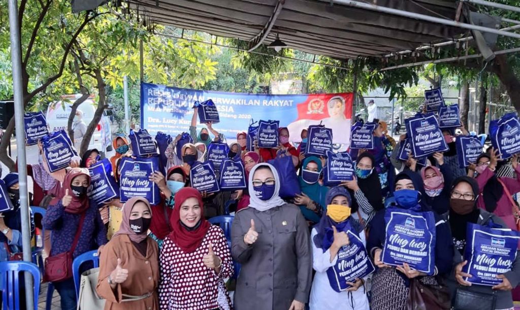 Anggota DPR RI Lucy Kurniasari Salurkan BPT BNPB untuk Warga Surabaya