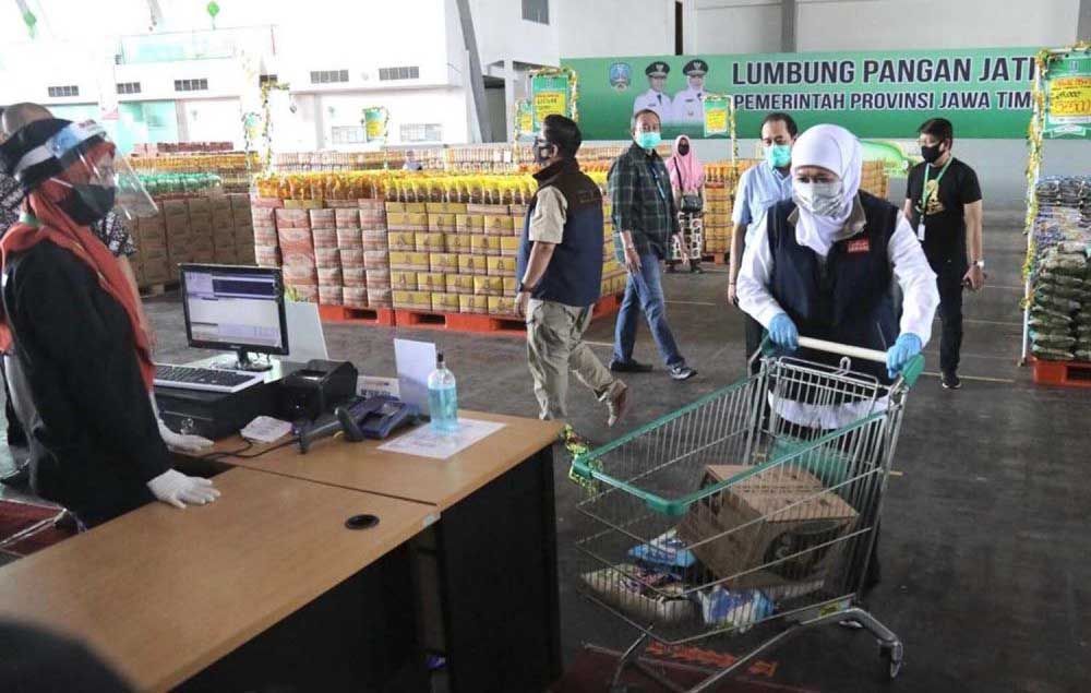 Gubernur Jawa Timur Khofifah Indar Parawansa di Lumbung Pangan Jatim