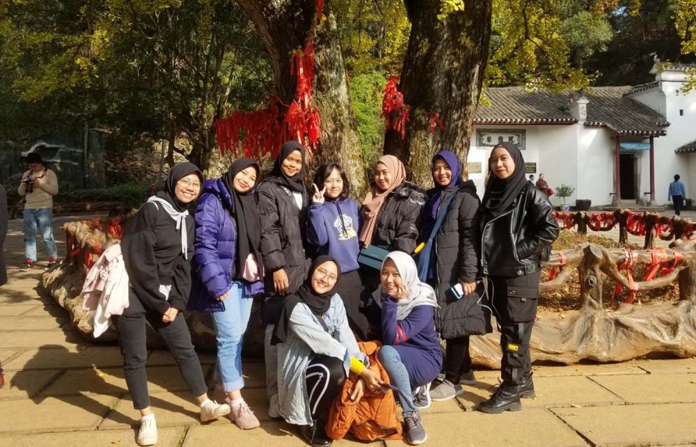 12 Mahasiswa Unesa di Wuhan China Dipastikan Aman dari Virus Corona