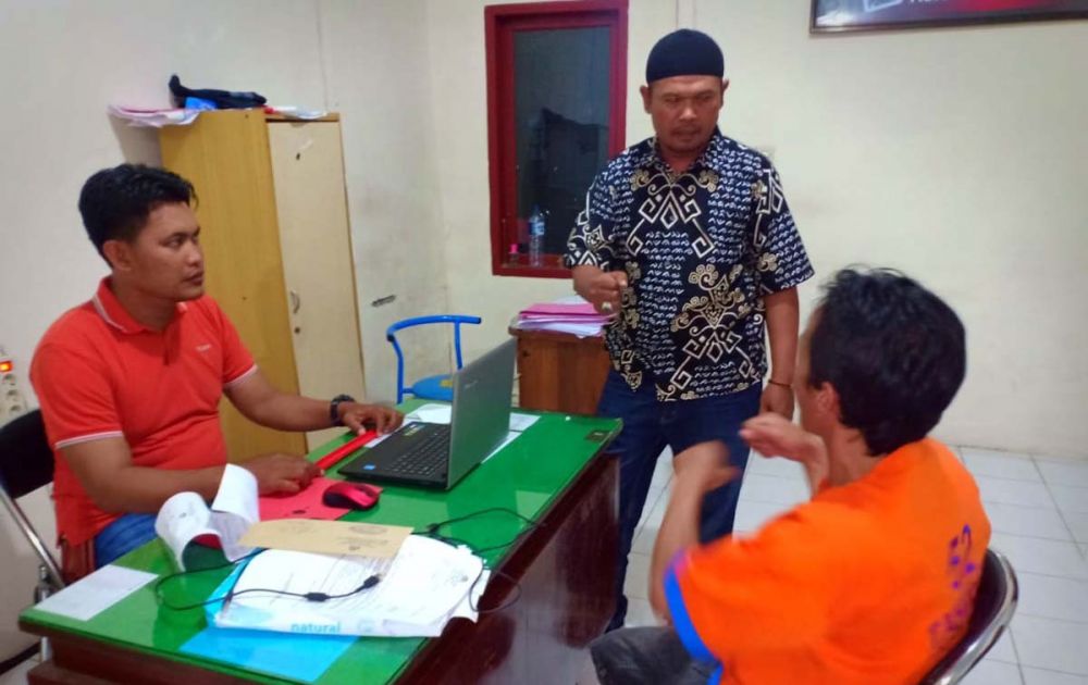 Bawa Motor Curian ke Rumahnya, Maling di Banyuwangi Dikepung Warga