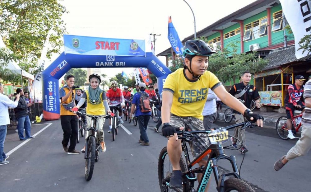 Bupati Trenggalek dan Istri Jajal Rute TMBA 2019