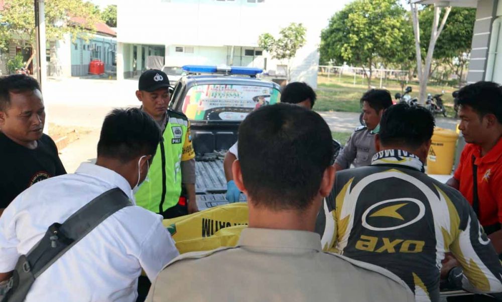 Mayat wanita misterius dievakuasi ke Kamar Mayat RSUD dr Harjono Ponorogo