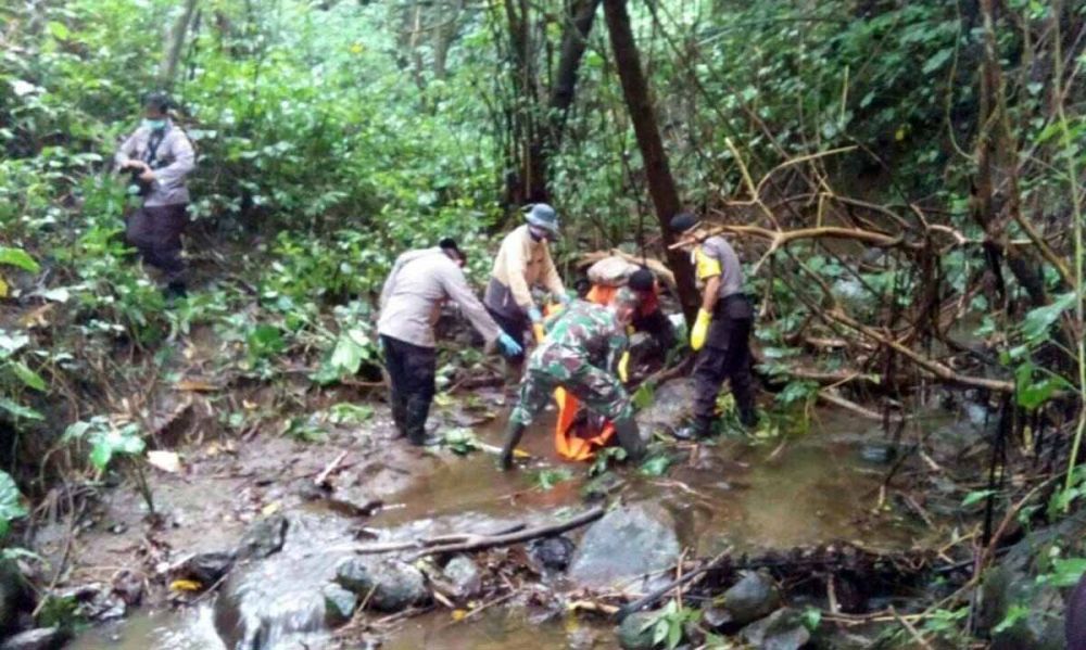 Mayat Pria di Bukit Wewe Blitar Diduga Paranormal