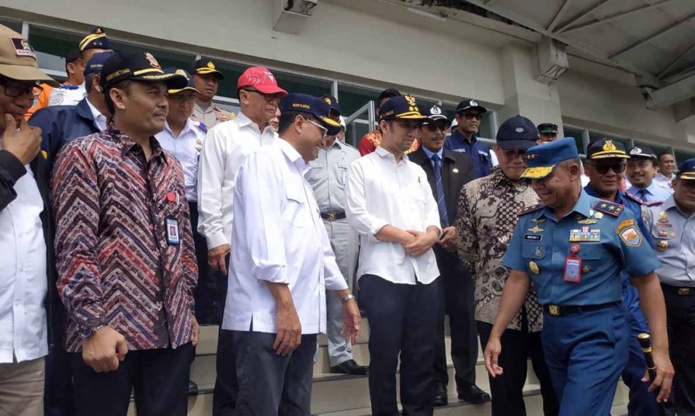Menhub Budi Karya Pantau Mudik Gratis dengan Kapal Perang di Surabaya