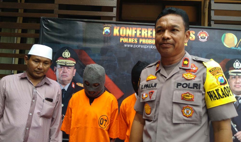 Sepasang remaja yang mesum di masjid diamankan di Mapolres Probolinggo Kota