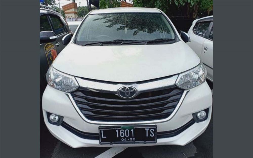 Mobil ber-STNK palsu yang diamankan Tim Resmob Jogoboyo Jatanras Polda Jatim