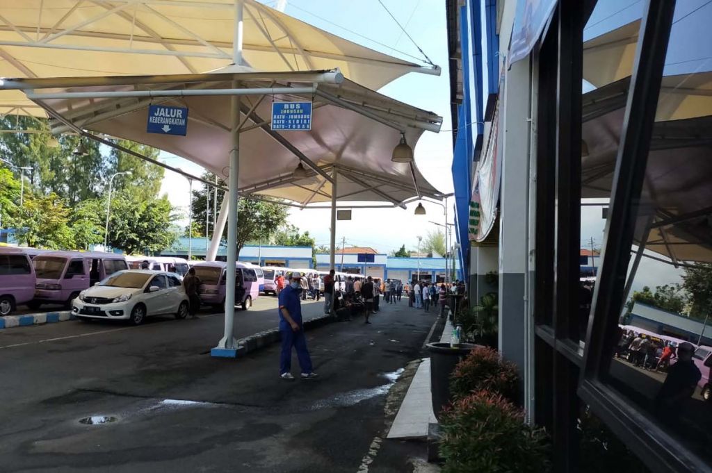 Aktivitas di terminal Kota Batu