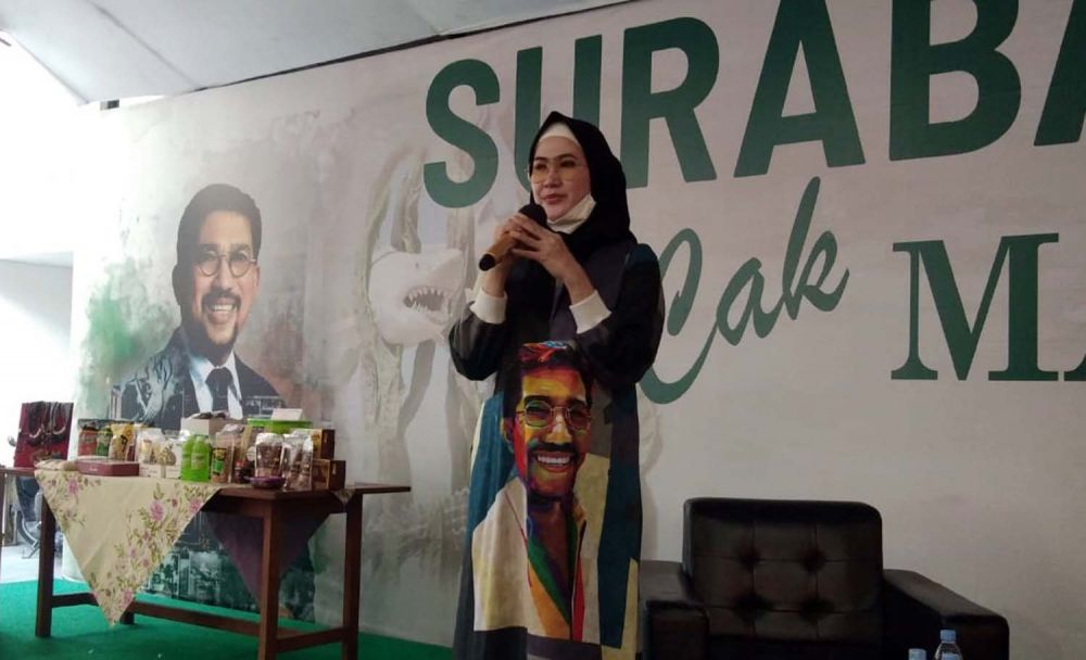 Ny Lita Machfud Arifin saat memberikan pemaparan di depan para pelaku usaha mikro kecil menengah (UMKM) yang tergabung dalam UKM Surabaya Maju