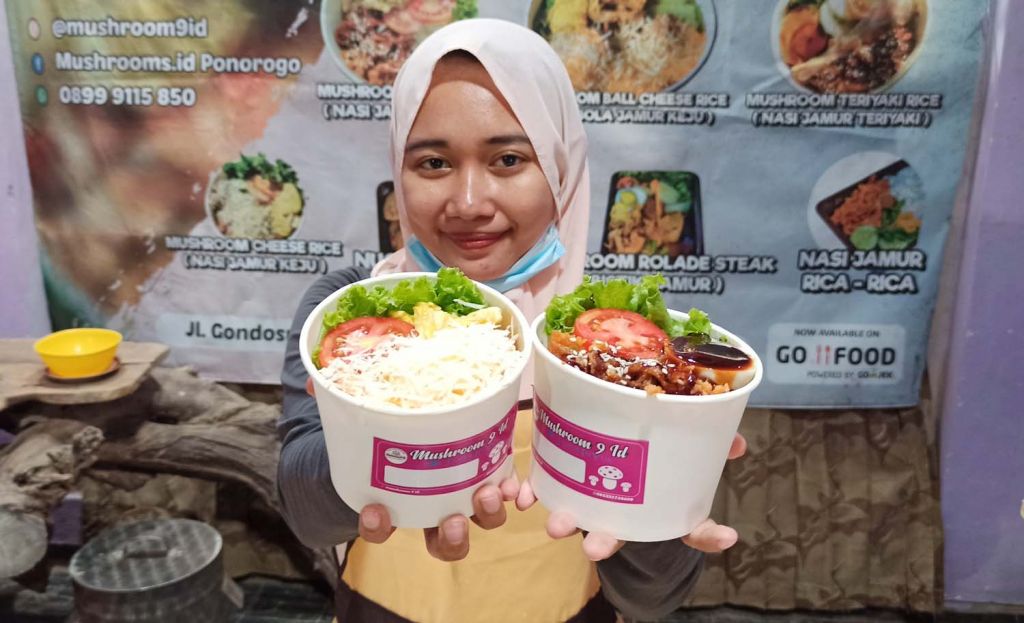 Kisah Sukses Mahasiswi asal Ponorogo Bikin Berbagai Olahan Jamur Tiram
