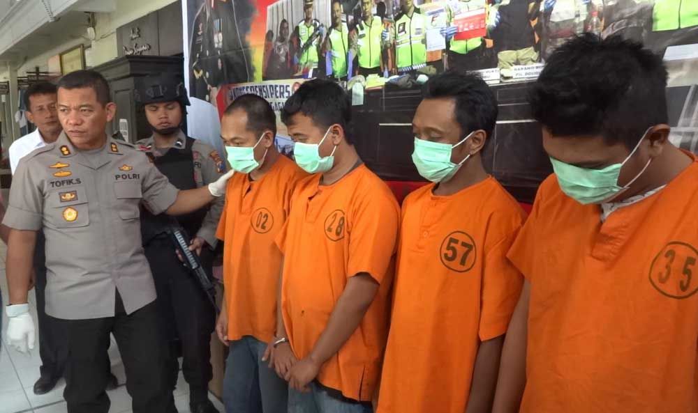 Edarkan Sabu dan Koplo ke Desa di Tulungagung, Empat Orang Ditangkap
