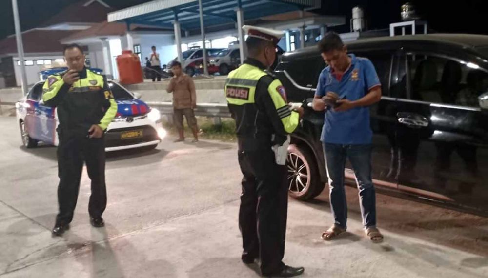 Terduga Pelaku Penggelapan Mobil Ditangkap di Tol Nganjuk-Madiun
