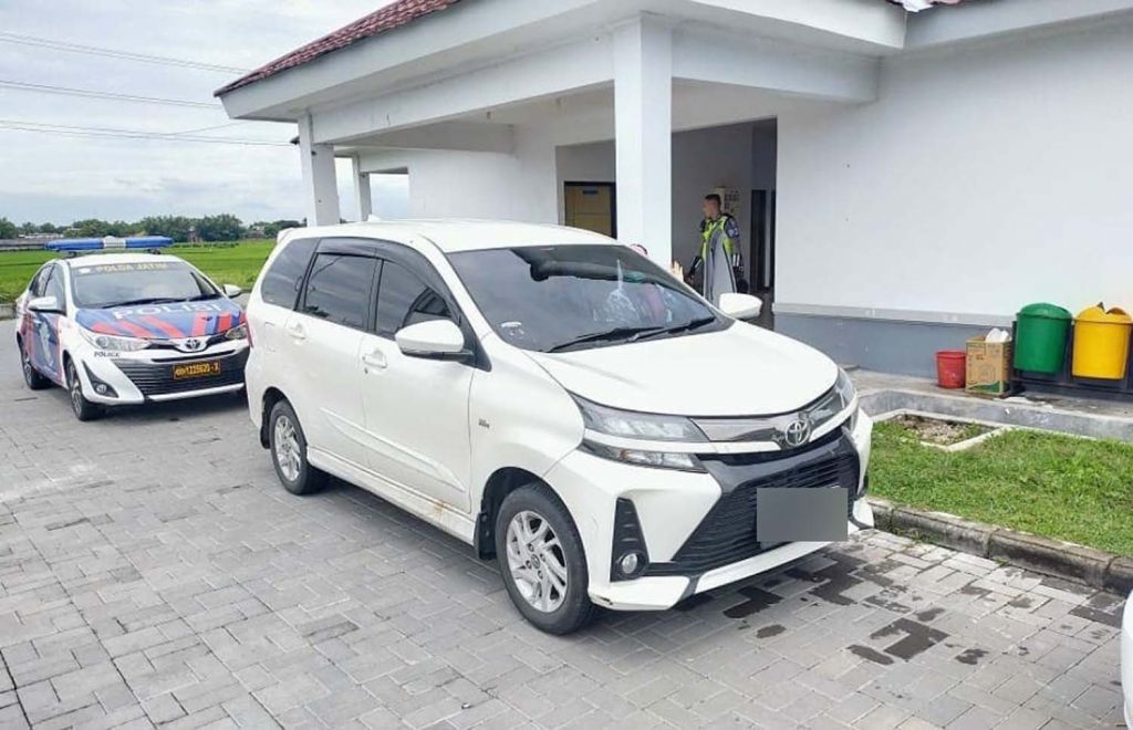 PJR Polda Jatim amankan terduga pelaku pencurian di Tol Nganjuk-Madiun