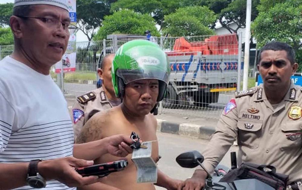 PJR Polda Jatim Tangkap Pelaku Curanmor di Suramadu