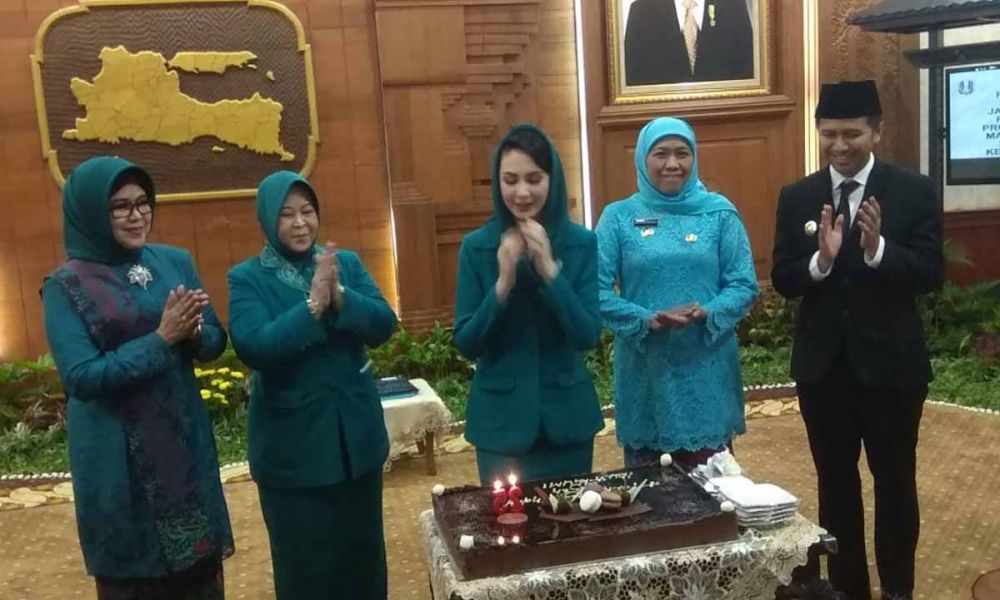 Khofifah Minta Arumi Fokus Tangani Stunting & Pernikahan Dini di Jatim