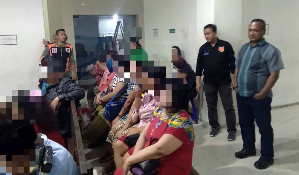 Para PSK yang diciduk didata di Kantor Satpol PP Kota Surabaya