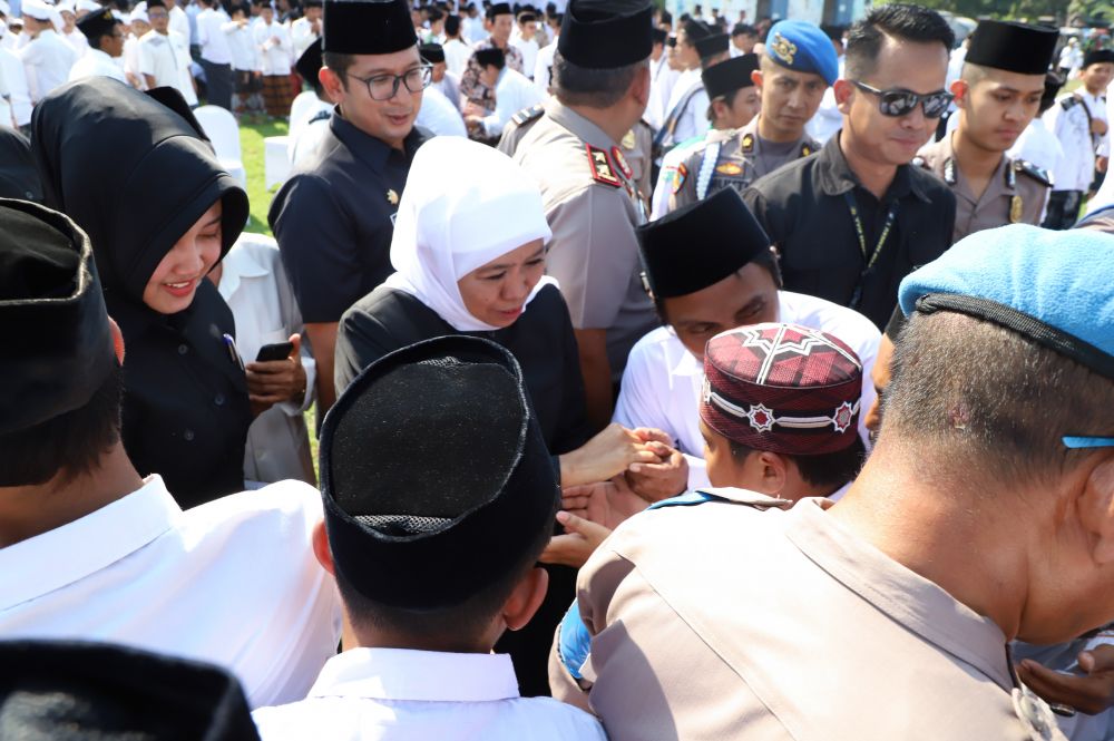 Gubernur Jatim, Khofifah Indar Parawansa dalam peringatan Hari Santri