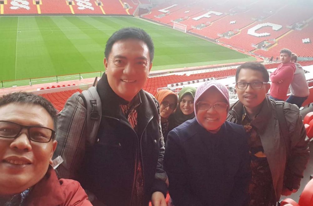 Didik Farkhan (kanan berkacamata) bersama Walikota Risma, Irjen Pol M Iqbal dan Kasatpol PP Surabaya, Irvan Widyanto