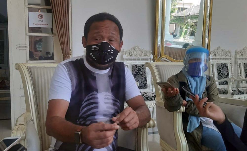 Bupati Ponorogo Ipong Muchlissoni saat update data Covid-19