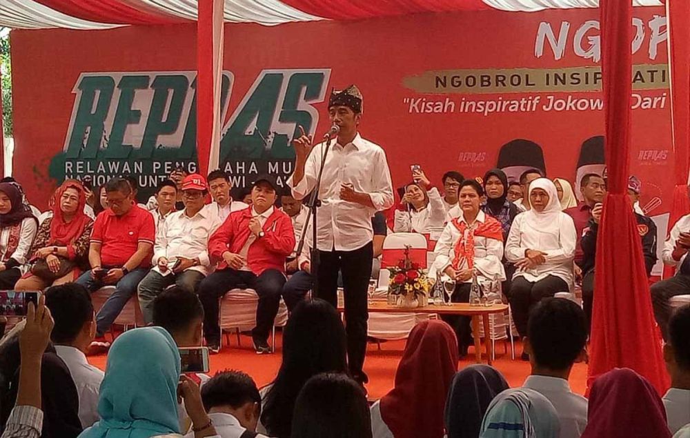 Jokowi Juga Sempatkan Cicipi Kopi Khas Banyuwangi