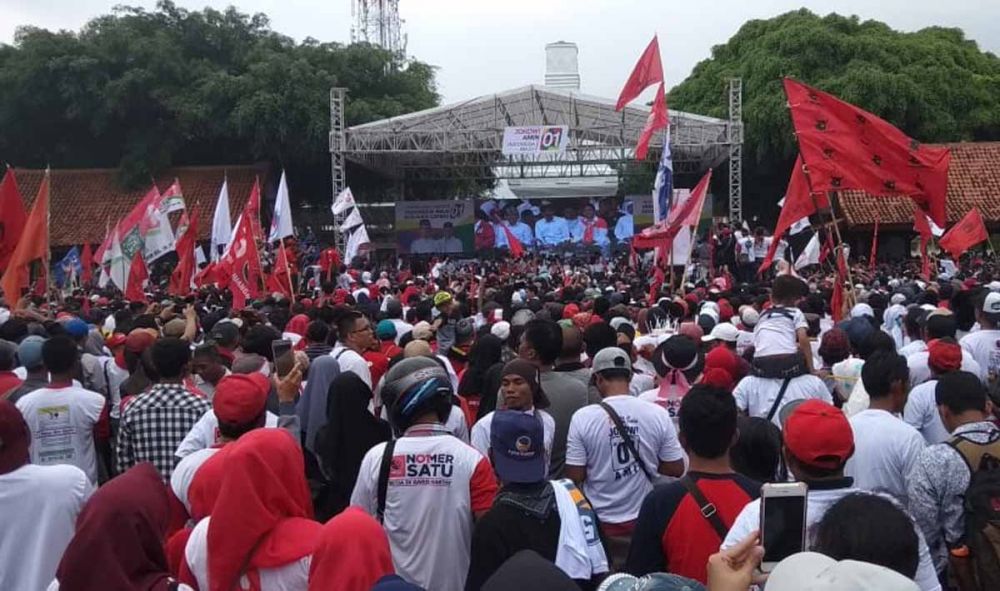 Ribuan pendukung Jokowi memadati Taman Blambangan, Banyuwangi