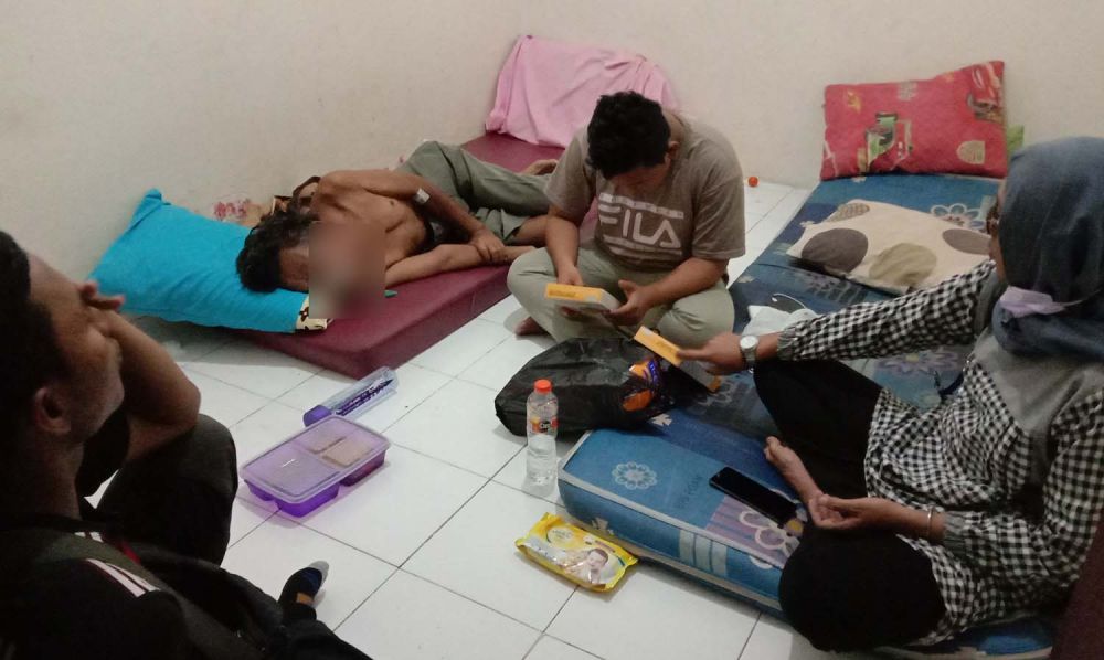 Kasmadi dirawat di Rumah Singgah Yayasan Sedekah Rombongan, Jalan Lapangan Dharmawangsa 74-A, Surabaya