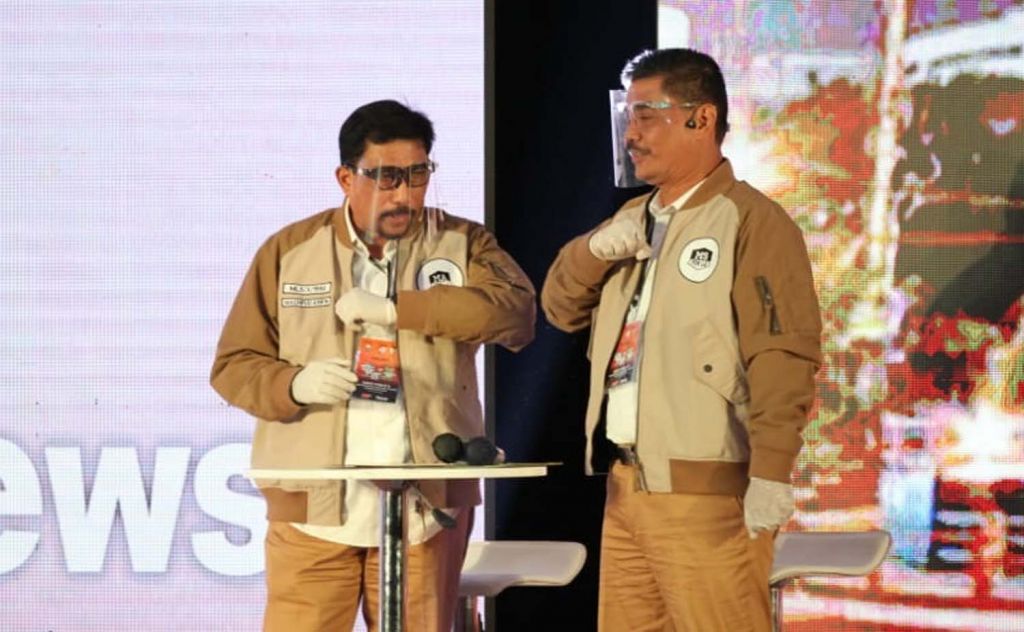 Paslon Nomor Urut 02 Machfud Arifin-Mujiaman (MAJU) saat debat publik kedua Pilwali Surabaya 2020