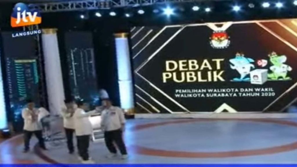 Usai Debat, Eri-Armudji Berusaha Menghindari Ajakan Foto MA-Mujiaman