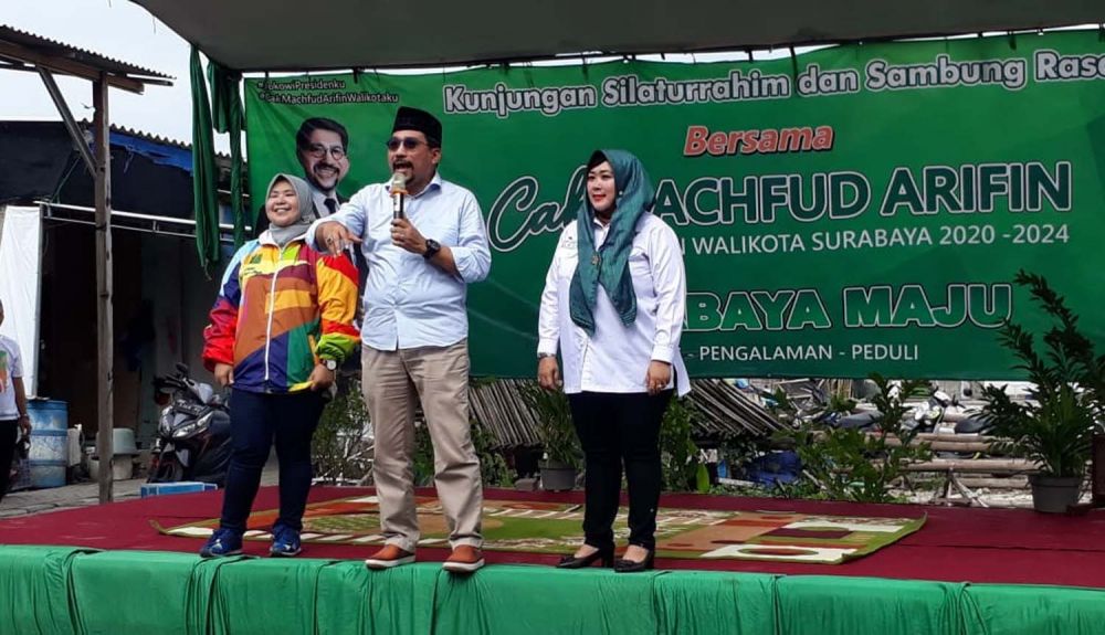 Machfud Arifin saat menyampaikan program-program untuk Surabaya di depan warga Kampung Nelayan Sukolilo Baru (Foto-foto: Zain Ahmad/jatimnow.com)