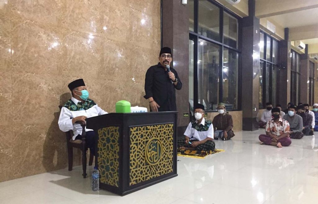 Cawali Surabaya Machfud Arifin saat bersilaturami ke Ponpes Al Jihad, Jemursari