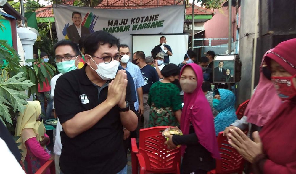 Calon Wali Kota Surabaya Machfud Arifin saat menyapa warga Rangkah, Tambaksari