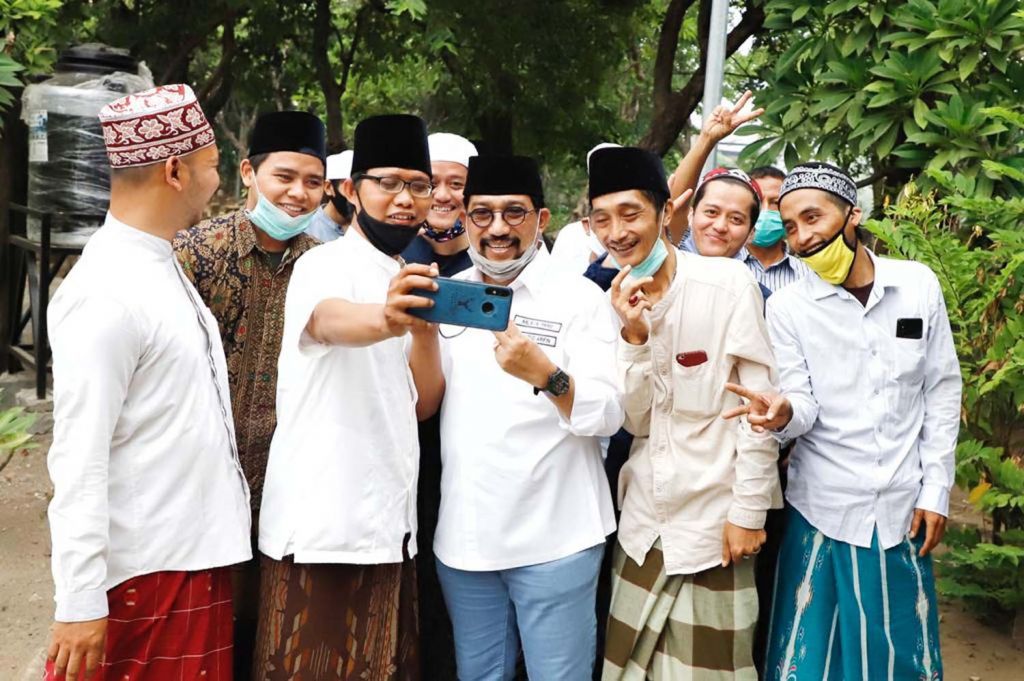 Cawali Machfud Arifin bersama para Gawagis di Sidosermo (Nderesmo) Surabaya beberapa waktu lalu