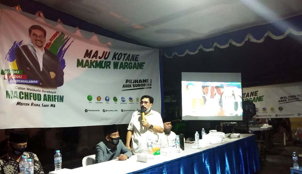 Cawali Surabaya Machfud Arifin saat menyapa warga Sidosermo, Wonocolo