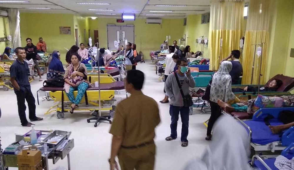 Pasien rawat inap di RSUD dr Iskak Tulungagung membludak