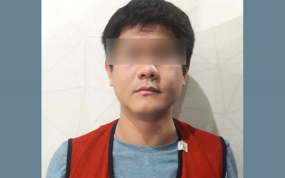 Tersangka diamankan di Mapolrestabes Surabaya