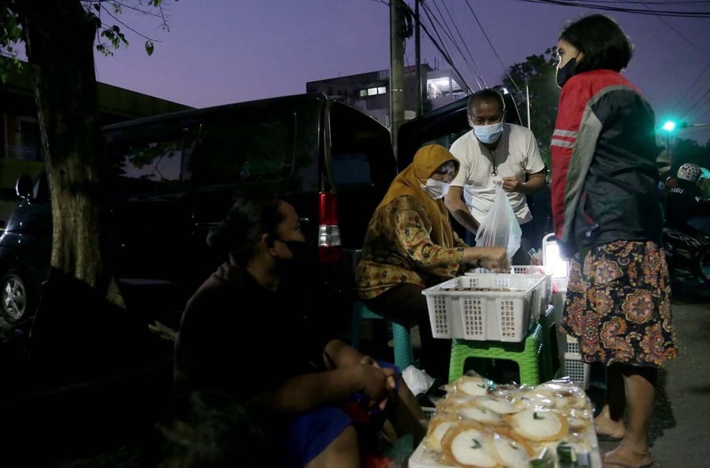 Hore! Pedagang di Surabaya Kini Bisa Buka hingga Tengah Malam