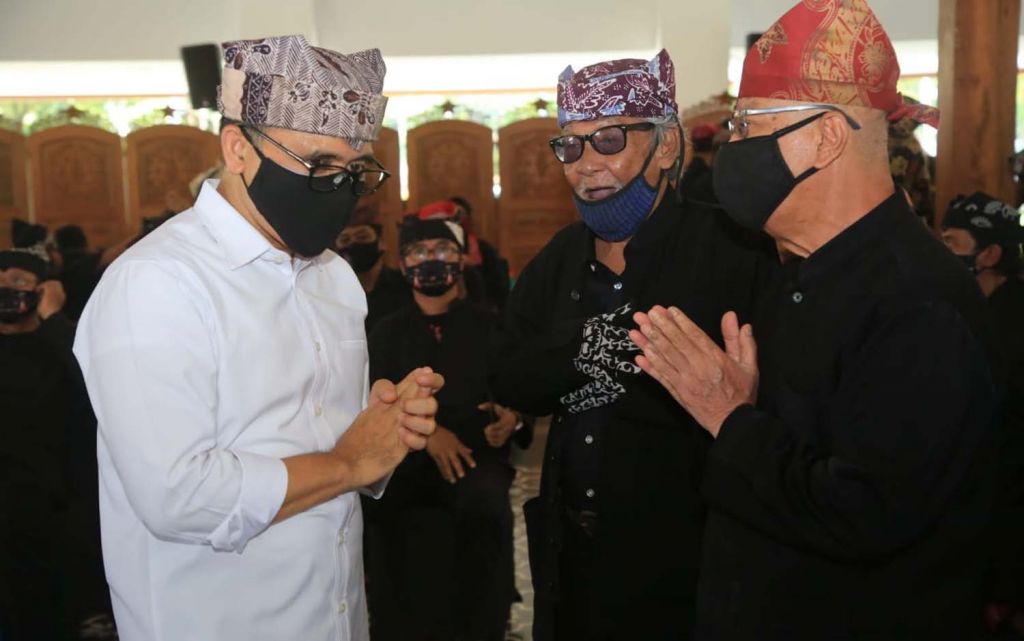 Bupati Anas melantik Dewan Kesenian Blambangan Periode 2018-2023