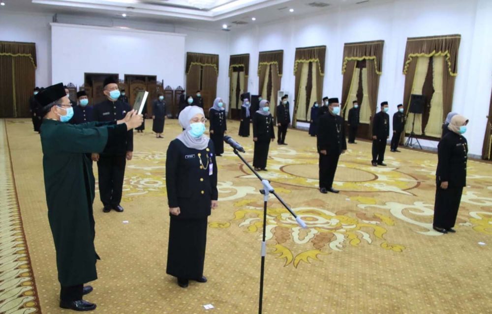 Pelantikan pejabat eselon III dan IV Pemrov Jatim di tengah wabah Virus Corona digelar bertahap