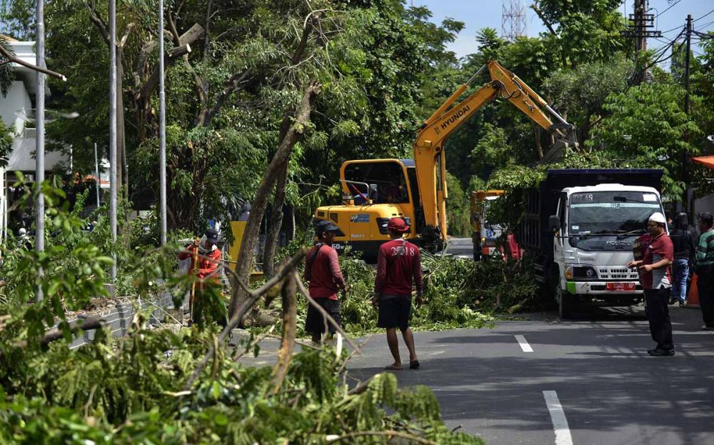 Pelebaran Jalan Simpang Dukuh Surabaya dilanjutkan